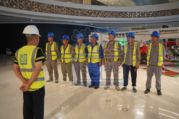 江城清洗：點(diǎn)亮萬(wàn)象城鳳凰燈