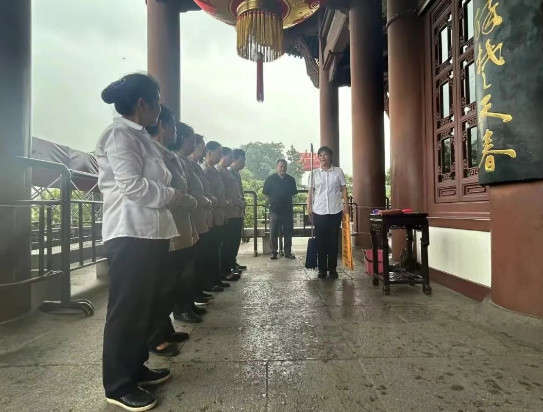 精密工具操作指南&middot;匠心服務(wù)心法——保潔專項培訓(xùn)雙軌賦能