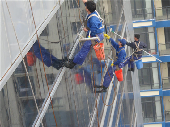 高層外墻清洗流程